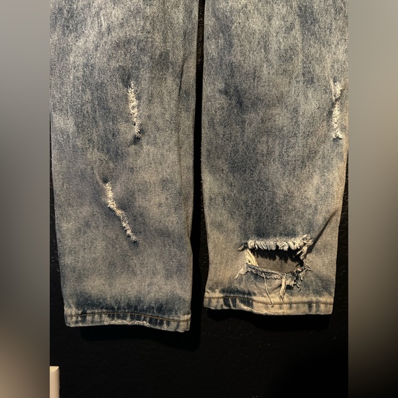 Woman’s Medium Forever 21 Overalls- stonewashed style -new - Picture 8 of 9